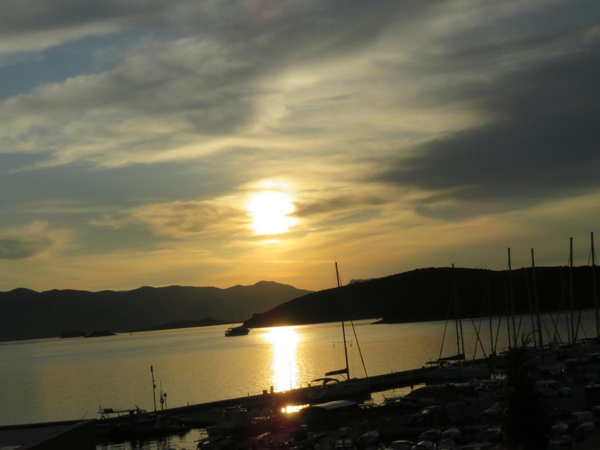Apartment Sunrise Korčula Eksteriør bilde